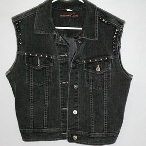 Sleeveless Punk Denim Jacket